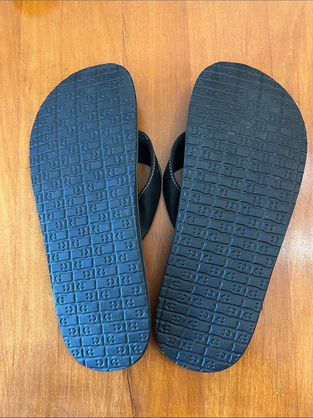 Sanuk beer cozy